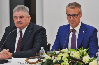 Richter a Raši spochybňujú korupciu ministrov, o ktorej chce hovoriť Andruskó
