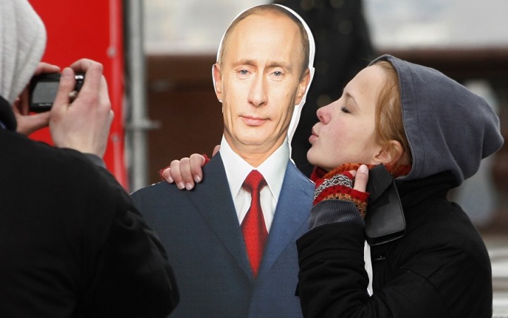 Putin bol príkladným zamestnancom KGB, vyplýva z odtajnených dokumentov