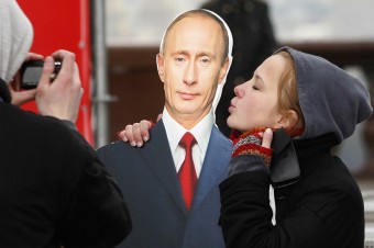 Putin bol príkladným zamestnancom KGB, vyplýva z odtajnených dokumentov