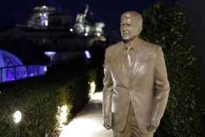 V Berlíne odhalili sochu Ronalda Reagana
