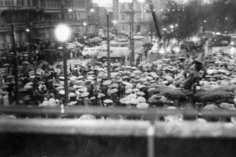 Katolícka cirkev a Nežná revolúcia