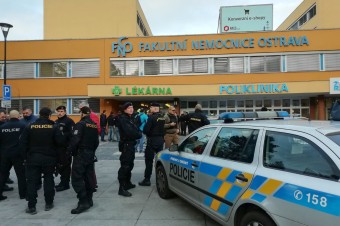Ďalší postrelený bol prepustený z nemocnice v Ostrave, na účte je už 1,4 mil. Kč