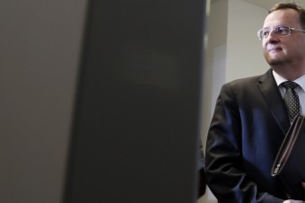 Českého expremiéra Petra Nečasa obvinili z krivej výpovede 