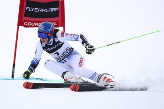 Vlhová skončila štvrtá v obrovskom slalome
