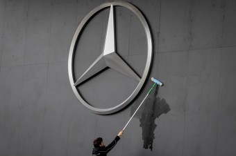Daimler radí, aby sa štáty nespoliehali len na automobilový priemysel