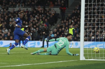 Lampard zdolal svojho mentora Mourinha, no zápas poznačil rasizmus