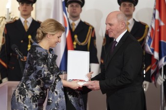 Čaputová vyznamenala osobnosti Novembra '89 a Miladu Horákovú in memoriam