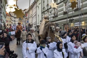 Bratislavou putovali Traja králi (video)
