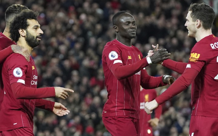 Liverpool vyhral nad Tottenhamom a na čele má už 16-bodový náskok