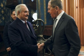 Moskva sa s Haftarom nedohodla na vyriešení krízy v Líbyi