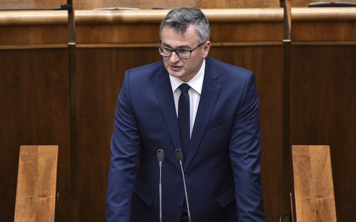 Fiačan preverí, či možno disciplinárne stíhať Mamojku