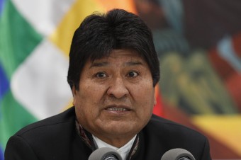 Bolívijský parlament prijal demisiu prezidenta Moralesa
