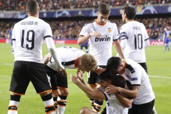 Barcelona prehrala vo Valencii, Real má šancu dostať sa na čelo ligy