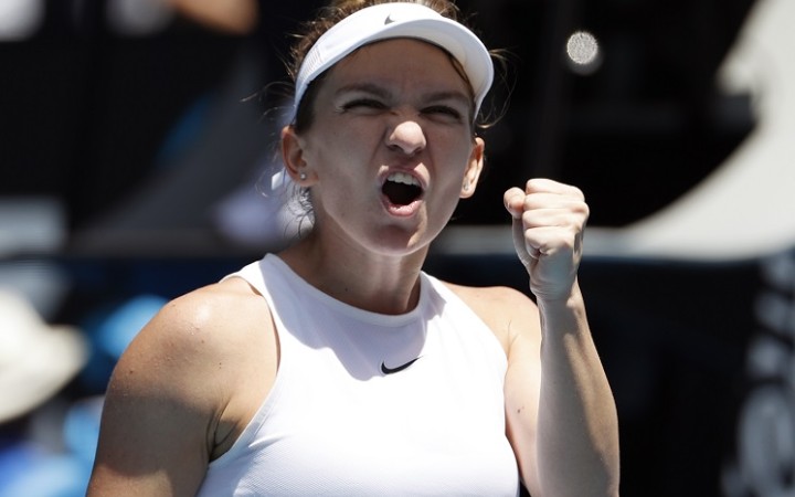 Halepová suverénne do semifinále Australian Open, ďalej ide aj Muguruzová