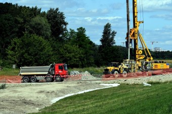 Konzorcium musí preukázať, že problematický násyp na D4 je v poriadku