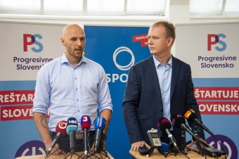 O vstupe do vlády nesmie rozhodovať internetová anketa, tvrdí PS-Spolu