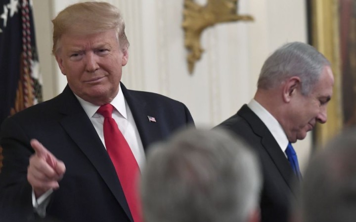 Trumpov plán pre Blízky východ je viac okázalý než realistický