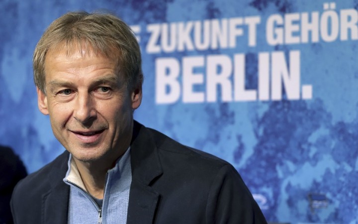 Klinsmann nečakane skončil na lavičke Herthy, vydržal iba 76 dní