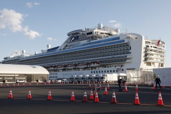 Z lode Diamond Princess bude môcť v stredu vystúpiť zhruba 500 ľudí