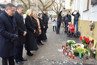 Pamiatku Jána Kuciaka a Martiny Kušnírovej si uctilo aj 15 veľvyslancov