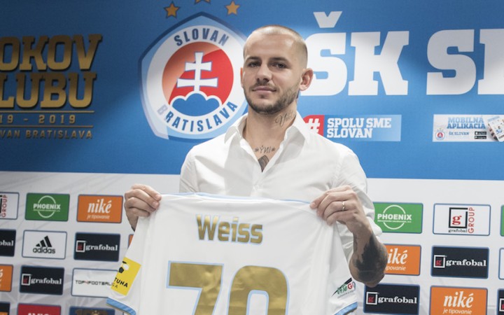 Weiss je oficiálne v Slovane, musí ísť na operáciu