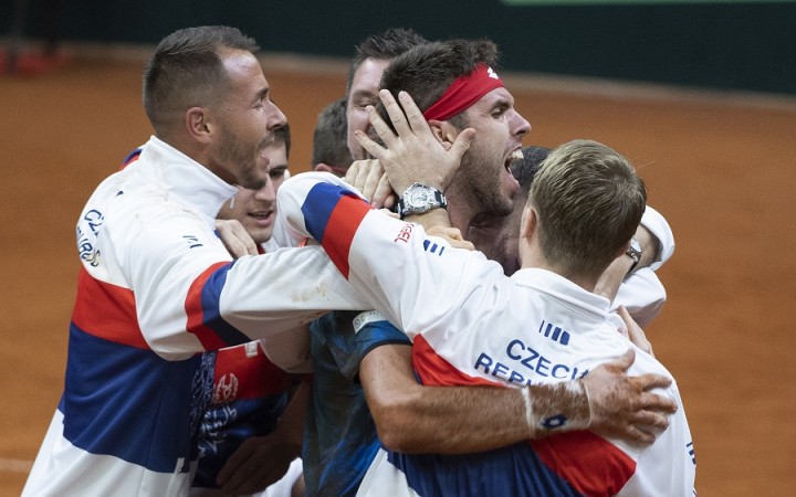 Slovenskí tenisti nepostúpili do Madridu, s Českom prehrali 1:3