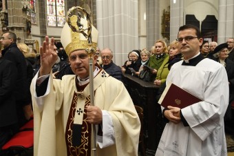 Biskupi priznali, že Veľká noc bude za zatvorenými dverami bez veriacich