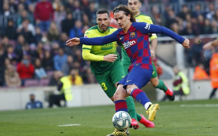 FC Barcelona podľa španielskeho média chystá predaj Griezmanna