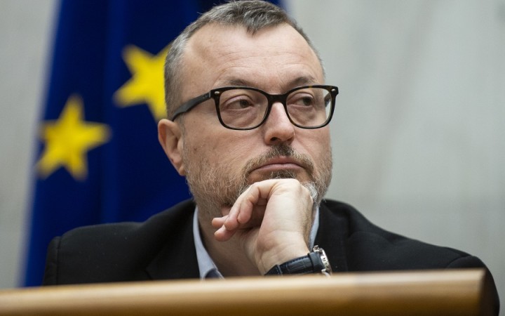 Minister práce Krajniak chce pomôcť ľuďom zasiahnutým koronavírusom