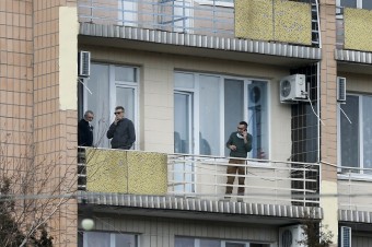 Francúz zabehol maratón na balkóne a vzdal tak hold zdravotníkom