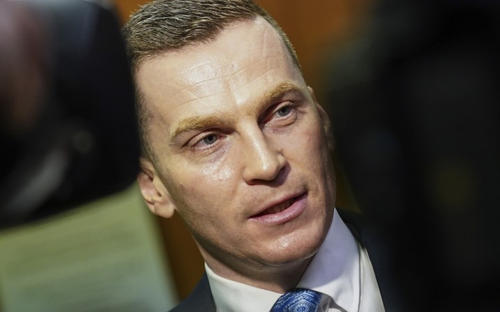 Predseda Úradu pre verejné obstarávanie a jeho manželka majú koronavírus
