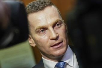 Predseda Úradu pre verejné obstarávanie a jeho manželka majú koronavírus