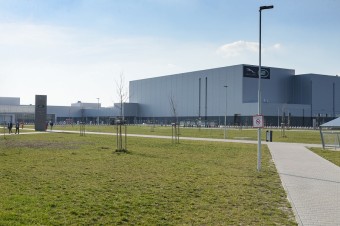 Jaguar plánuje obnoviť výrobu v závode v Nitre v polovici mája