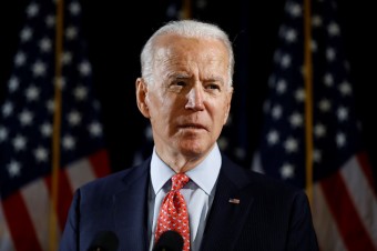 Joe Biden vyhral primárky v Kansase
