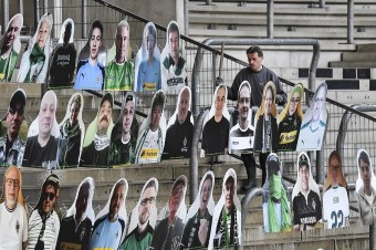 Nemecký minister vnútra Seehofer podporil plán obnovenia Bundesligy