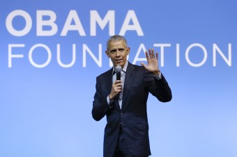 Obama kritizoval Trumpa za riešenie koronavírusovej krízy