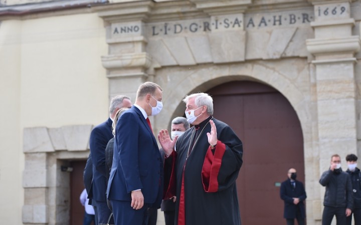 Predseda parlamentu sa ospravedlnil Gréckokatolíckej cirkvi