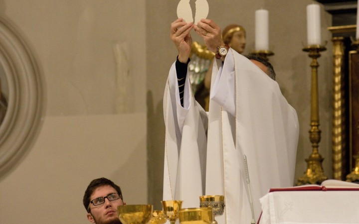 Katolícka náuka o Božom tele priťahuje aj provokuje
