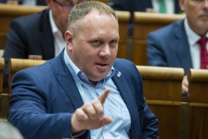 Len aby to vládni konzervatívci s voľnou nedeľou nepretaktizovali