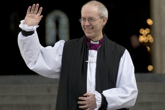 Arcibiskup z Canterbury priznal, že je synom Churchillovho tajomníka