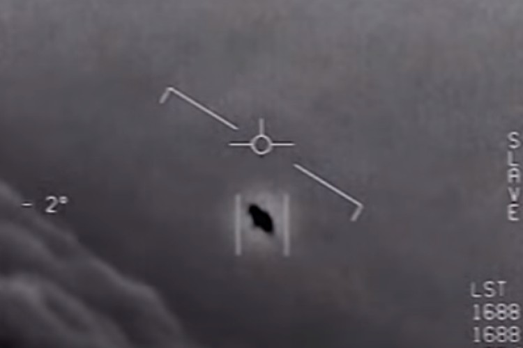 Americkí senátori tlačia na skúmanie fenoménu UFO