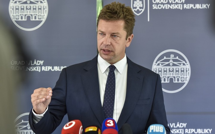 Pokuta za nedodržanie izolácie a karantény má byť do výšky 5000 eur