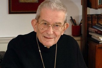 Zomrel najstarší kardinál, bývalý sekretár pápeža Jána XXIII.