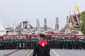 Desaťtisíce ľudí protestovali V Bangkoku proti vládnucemu režimu