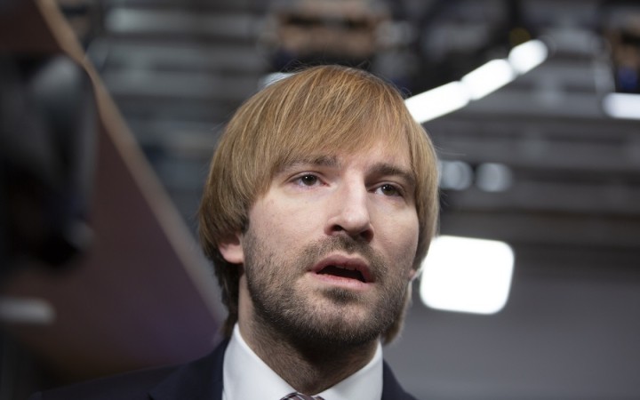Minister zdravotníctva Adam Vojtěch odstúpil z funkcie