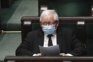 Začal sa boj o lídra konzervatívneho Poľska