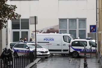 V Paríži došlo k útoku nožom, hlásia štyroch zranených