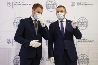 O dedinských šašoch, „dochtoroch“ a usmievavých jamkách