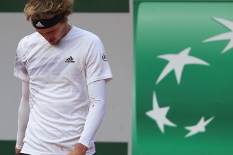 Alexander Zverev nastúpil proti Sinnerovi s horúčkou: „Nemal som hrať“