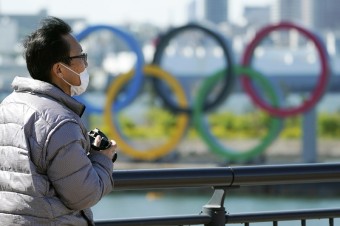 Prezident olympijského výboru Thomas Bach verí v divácku účasť v Tokiu
